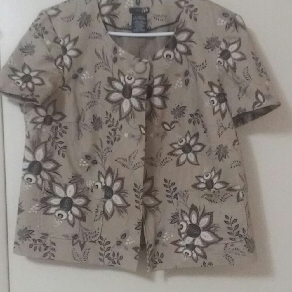 EAST 5TH X-LARGE/EXTRA GRANDE